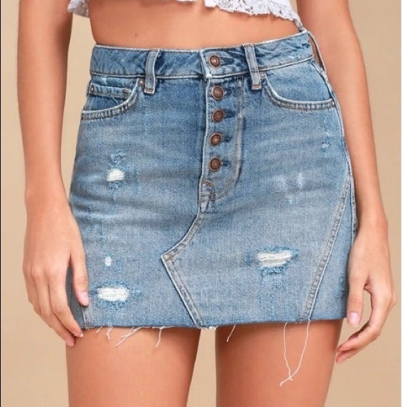 Free People We The Free Harvey Distressed Denim Mini Skirt Exposed Button Fly 26 - Picture 2 of 13